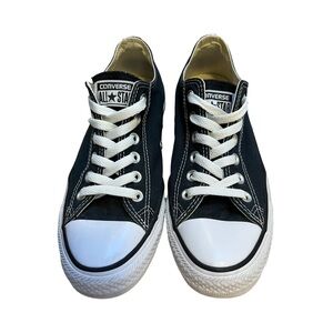 Converse All Star Chuck Taylor Low Top Women Size 8